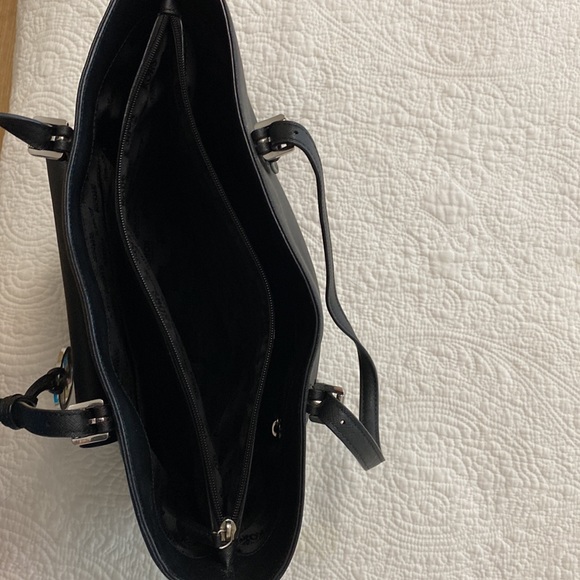 Michael Kors - Saffiano Leather Structured Tote - Picture 11 of 17